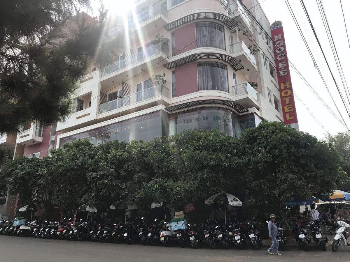 פלייקו Ngoc Se Hotel מראה חיצוני תמונה